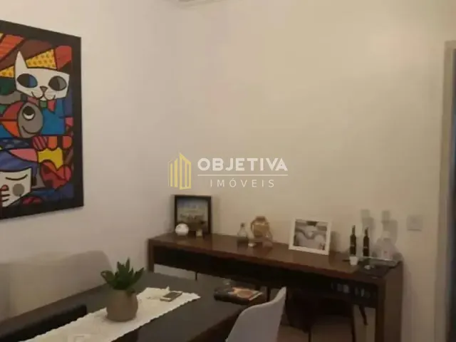 Apartamento 3 quartos e 2 banheiros, à venda, no bairro Moinhos de Vento em Porto Alegre