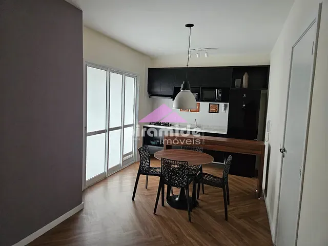 Apartamento 2 quartos e 2 banheiros, à venda, no bairro Vila Industrial em São José dos Campos