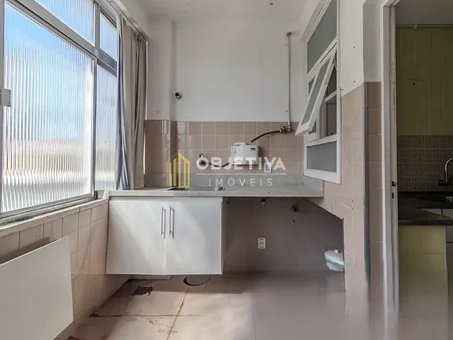 Apartamento com 173m² 3 quartos e 2 banheiros, à venda, no bairro Floresta em Porto Alegre