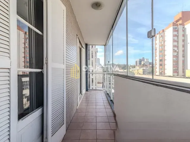 Apartamento com 173m² 3 quartos e 2 banheiros, à venda, no bairro Floresta em Porto Alegre