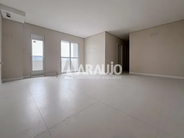Apartamento com 130m² 3 quartos e 2 banheiros, à venda, no bairro Centro em Itajaí