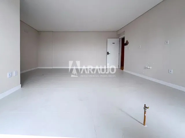 Apartamento 2 quartos e 2 banheiros, à venda, no bairro Centro em Itajaí