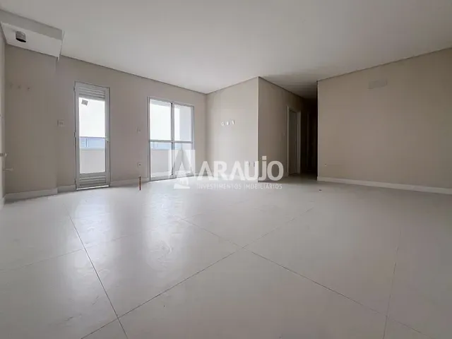 Apartamento 2 quartos e 2 banheiros, à venda, no bairro Centro em Itajaí