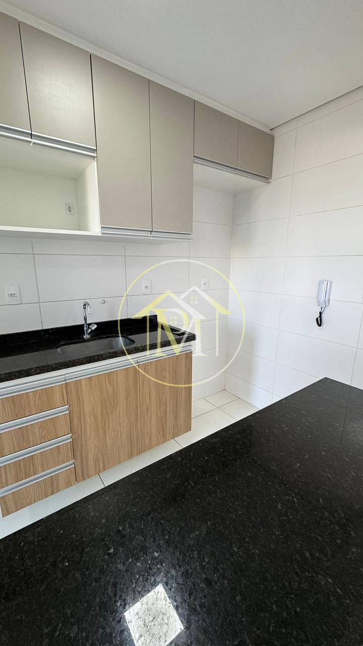 Apartamento para alugar com 2 quartos, 70m² - Foto 13