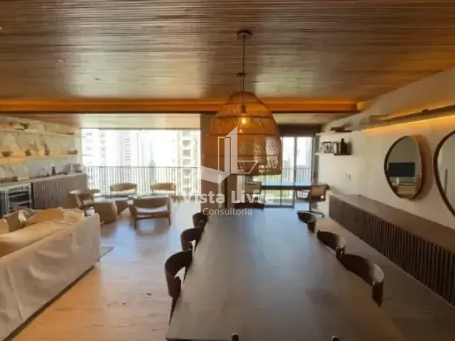 Apartamento com 175m² 2 quartos e 4 banheiros, à venda, no bairro Vila Uberabinha em São Paulo