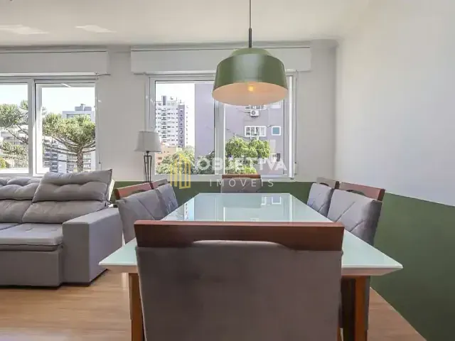 Apartamento 2 quartos e 2 banheiros, à venda, no bairro Moinhos de Vento em Porto Alegre