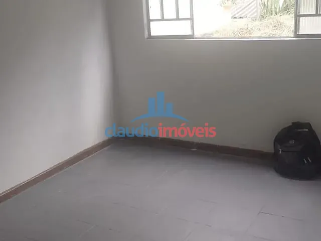 Apartamento 3 quartos e 1 banheiro, à venda, no bairro Ano Bom em Barra Mansa