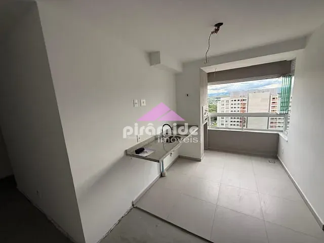 Apartamento 2 quartos e 2 banheiros, à venda, no bairro Jardim das Colinas em São José dos Campos