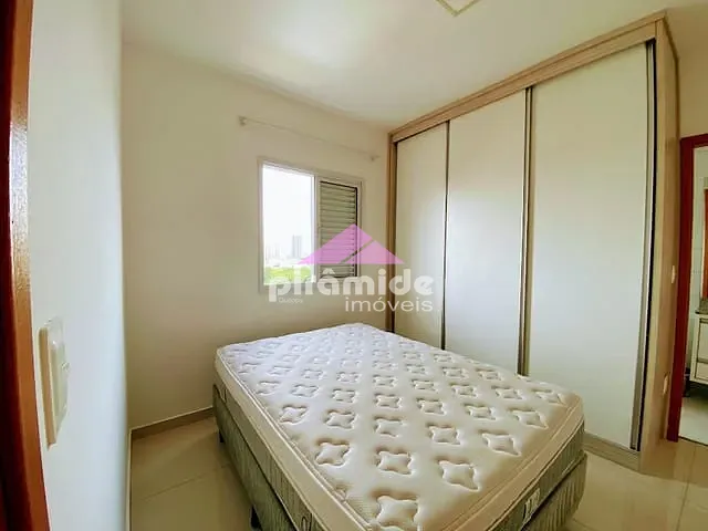 Apartamento 2 quartos e 2 banheiros, à venda ou para alugar, no bairro Parque Industrial em São José dos Campos