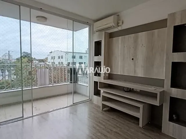 Apartamento 3 quartos e 1 banheiro, para alugar, no bairro Vila Operária em Itajaí