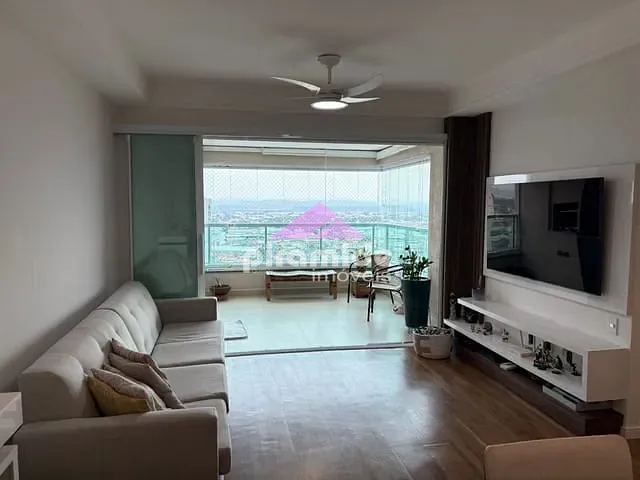 Apartamento com 102m² 3 quartos e 3 banheiros, à venda, no bairro Vila Aprazível em Jacareí