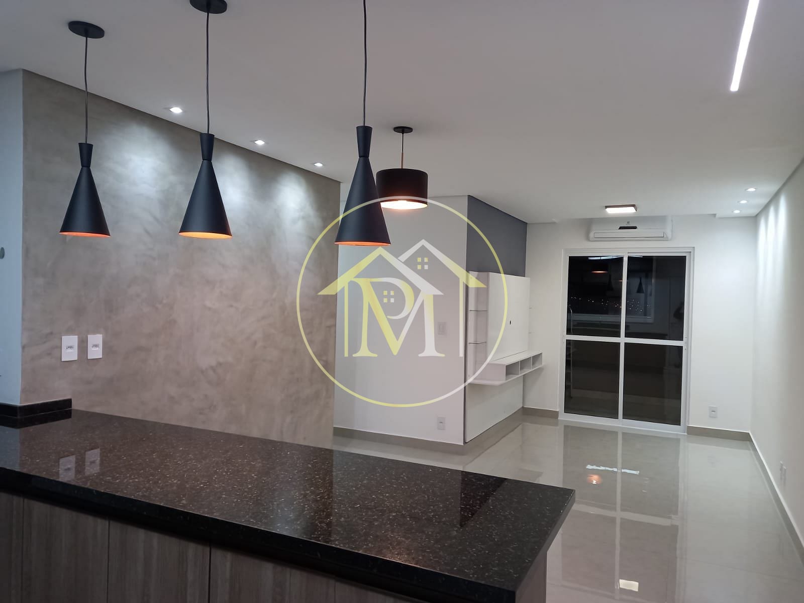Apartamento para alugar com 3 quartos, 90m² - Foto 1