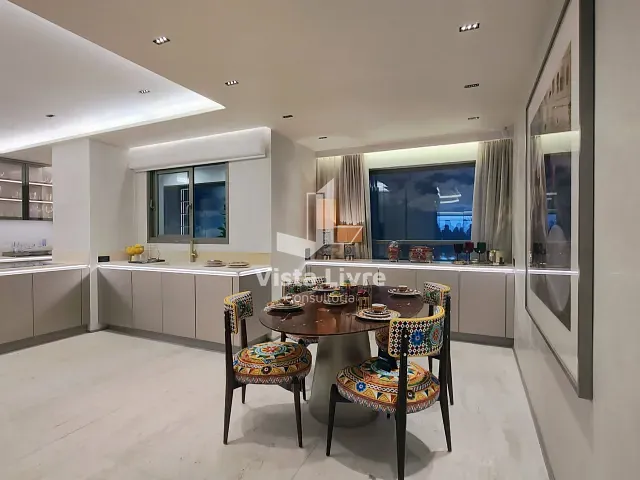 Apartamento com 279m² 3 quartos e 5 banheiros, à venda, no bairro Pinheiros em São Paulo