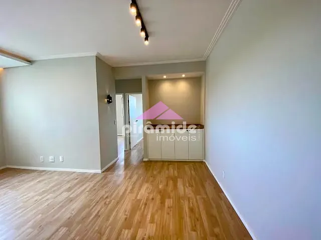 Apartamento 2 quartos e 1 banheiro, à venda, no bairro Jardim Alvorada em São José dos Campos