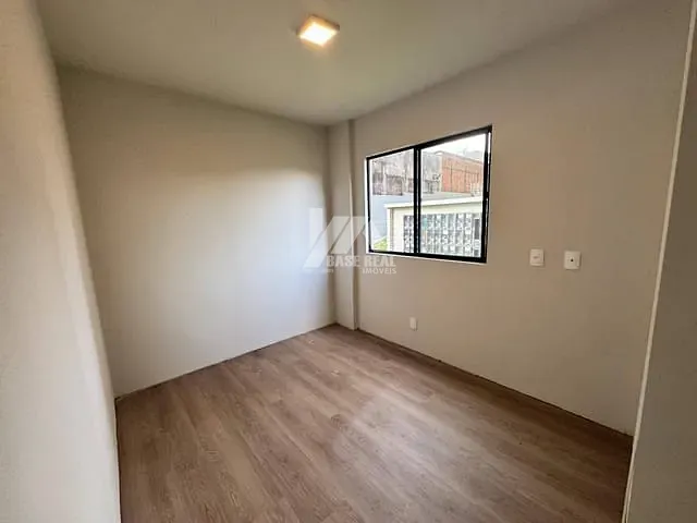 Apartamento com 67m² 2 quartos e 1 banheiro, à venda, no bairro Batel em Guarapuava