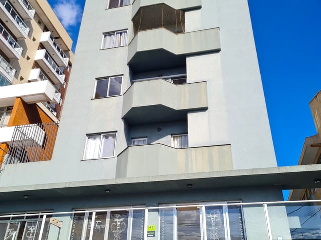 Apartamento com 109m² 3 quartos e 2 banheiros, à venda, no bairro Centro em Ponta Grossa