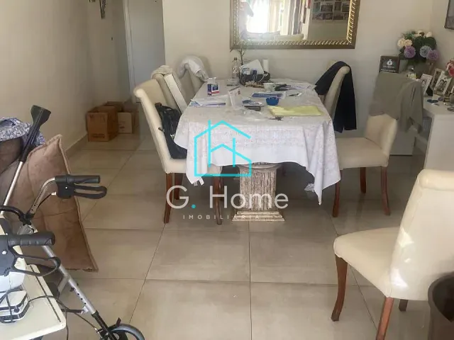 Apartamento com 220m² 3 quartos e 2 banheiros, à venda, no bairro Bela Suiça em Londrina