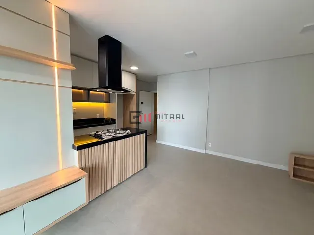 Apartamento 3 quartos e 2 banheiros, para alugar, no bairro Gleba Fazenda Palhano em Londrina
