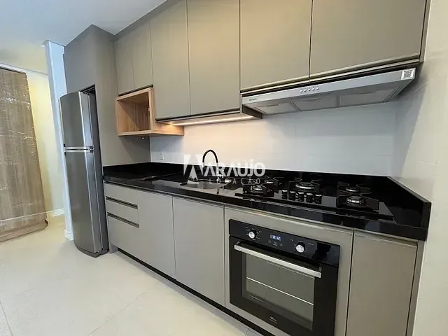 Apartamento 2 quartos e 1 banheiro, para alugar, no bairro Centro em Itajaí