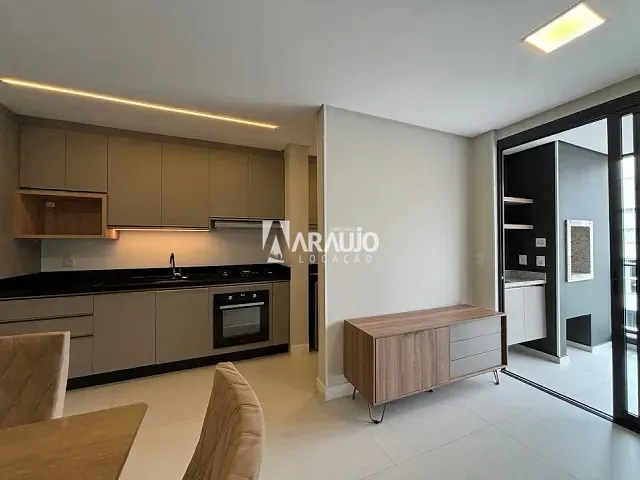Apartamento 2 quartos e 1 banheiro, para alugar, no bairro Centro em Itajaí