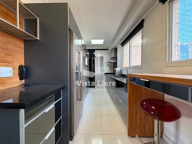 Apartamento com 168m² 2 quartos e 3 banheiros, à venda, no bairro Itaim Bibi em São Paulo