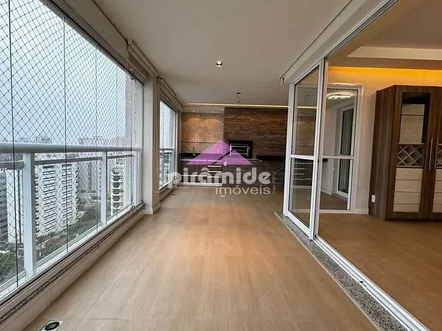 Apartamento com 189m² 4 quartos e 4 banheiros, à venda, no bairro Vila Adyana em São José dos Campos