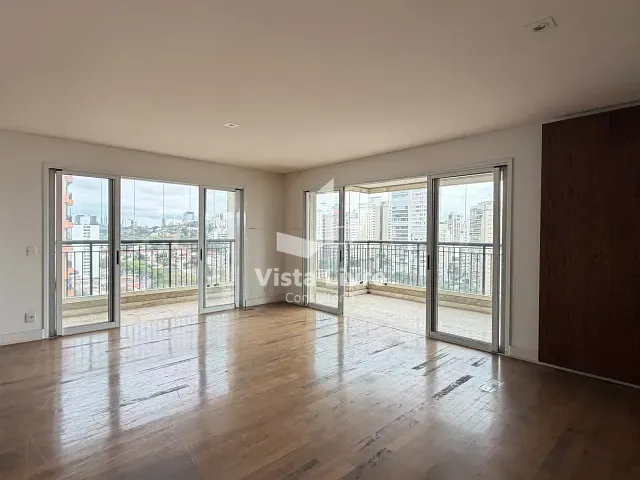 Apartamento com 240m² 2 quartos e 5 banheiros, à venda, no bairro Santa Cecília em São Paulo
