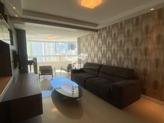 Apartamento com 189m² 3 quartos e 3 banheiros, à venda, no bairro Pioneiros em Balneário Camboriú