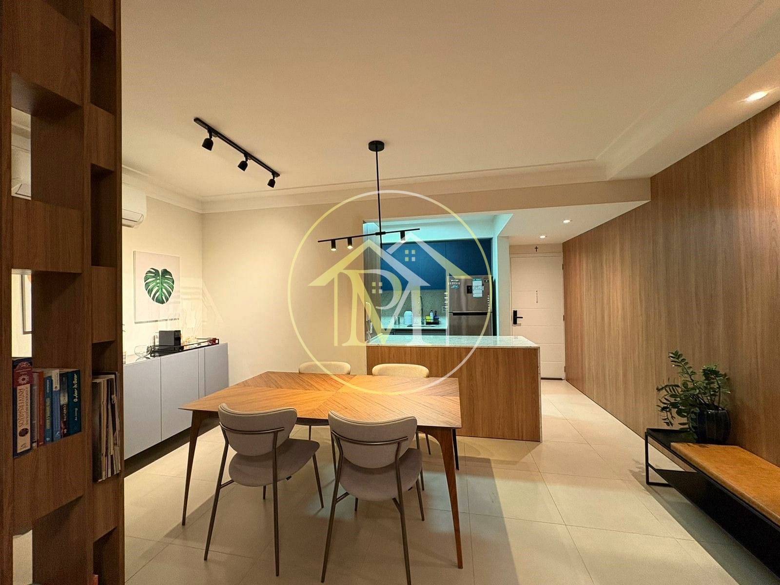 Apartamento à venda com 3 quartos, 97m² - Foto 4