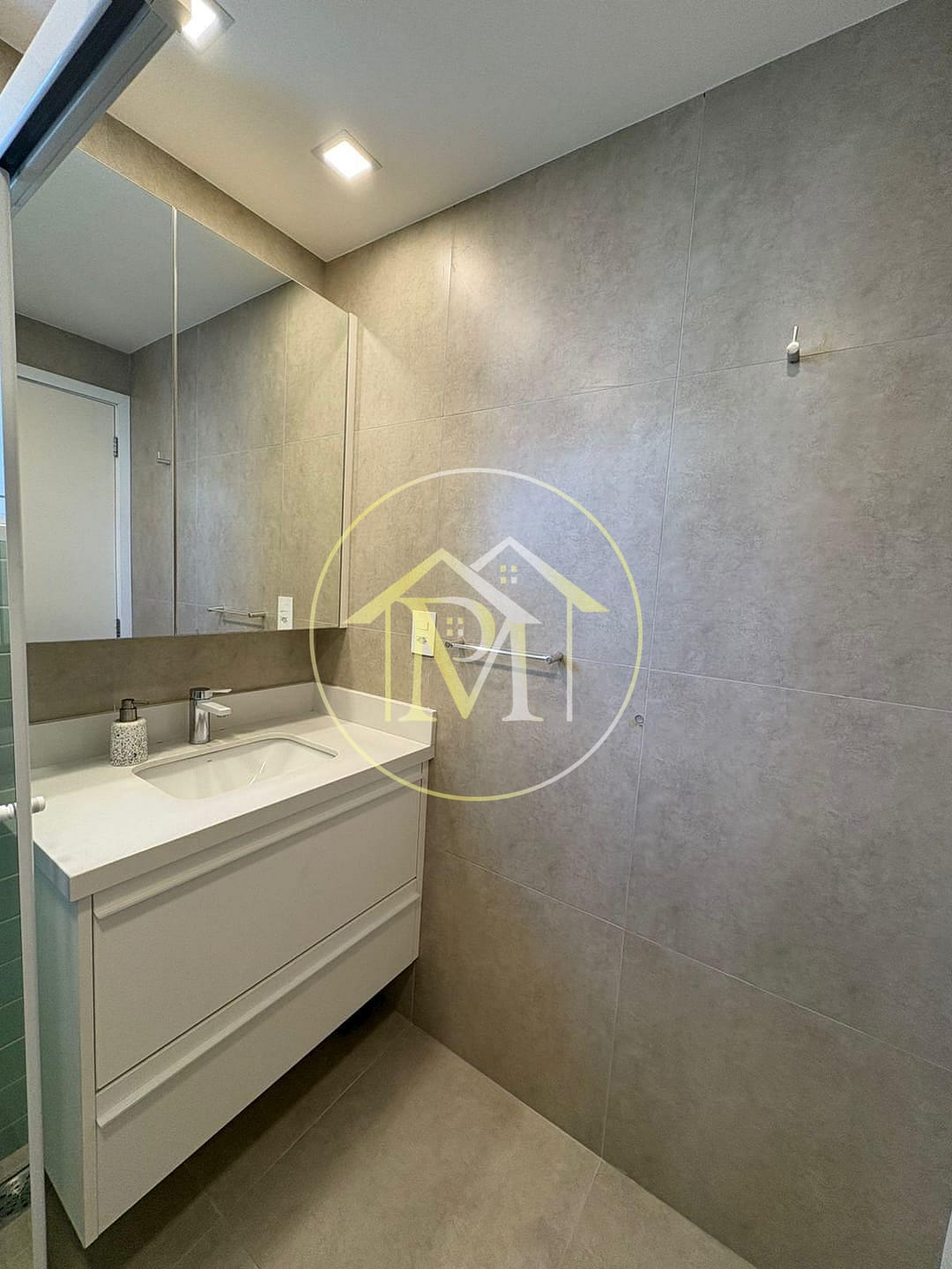 Apartamento à venda com 3 quartos, 97m² - Foto 18