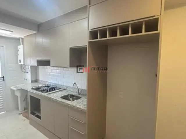 Apartamento 2 quartos e 2 banheiros, à venda, no bairro Aurora em Londrina