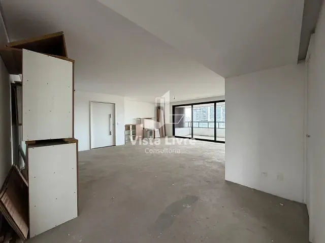 Apartamento com 187m² 3 quartos e 5 banheiros, à venda, no bairro Vila Romana em São Paulo