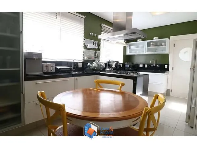 Apartamento 4 quartos e 5 banheiros, à venda, no bairro Morumbi em São Paulo