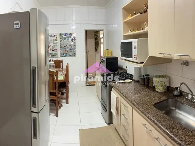 Apartamento com 94m² 3 quartos e 2 banheiros, à venda, no bairro Vila Adyana em São José dos Campos