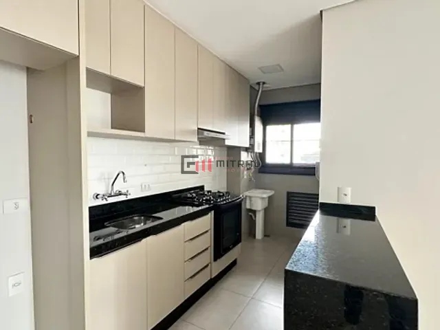 Apartamento 3 quartos e 2 banheiros, para alugar, no bairro Gleba Fazenda Palhano em Londrina