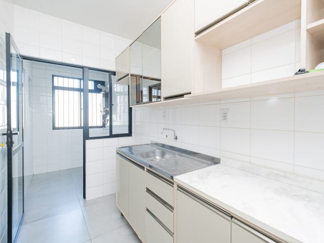 Apartamento com 90m² 3 quartos e 2 banheiros, para alugar, no bairro Centro em Pelotas
