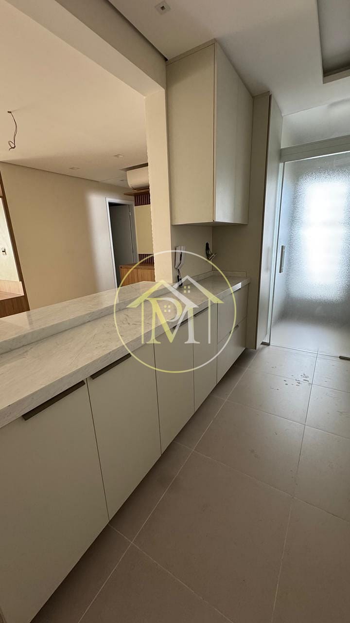 Apartamento para alugar com 3 quartos, 97m² - Foto 17