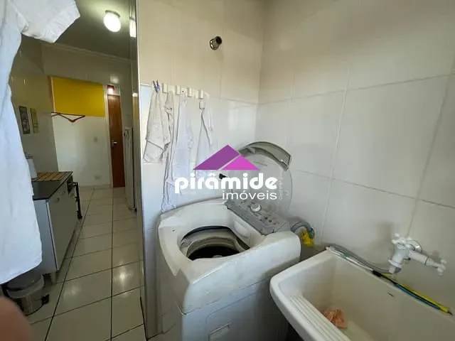 Apartamento 1 quarto e 1 banheiro, à venda, no bairro Jardim São Dimas em São José dos Campos