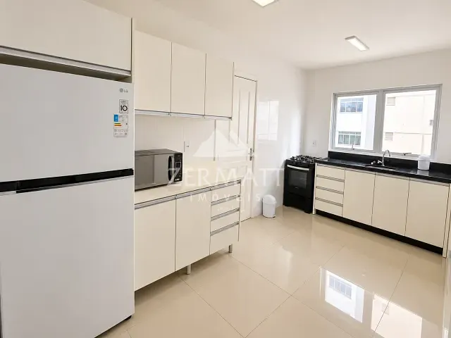 Apartamento 4 quartos e 4 banheiros, para alugar, no bairro Ponta Aguda em Blumenau