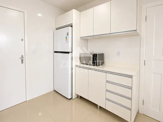 Apartamento 4 quartos e 4 banheiros, para alugar, no bairro Ponta Aguda em Blumenau