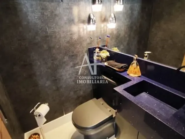 Apartamento com 105m² 2 quartos e 4 banheiros, à venda ou para alugar, no bairro Centro em Taubaté