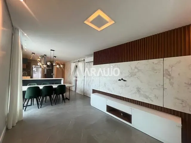 Apartamento com 181m², à venda, no bairro Centro em Itajaí