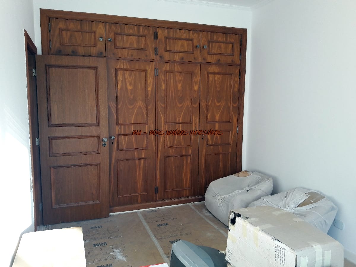 Apartamento, 3 quartos, 240 m² - Foto 1