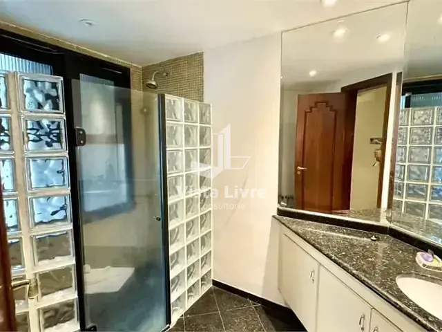 Apartamento com 181m² 4 quartos e 4 banheiros, à venda, no bairro Itaim Bibi em São Paulo