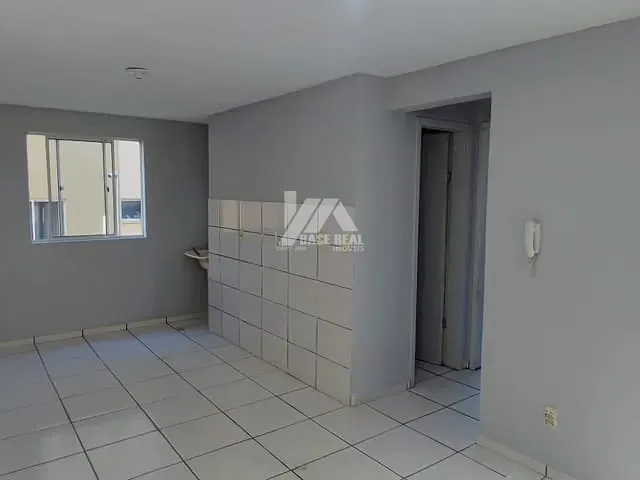Apartamento com 49m² 2 quartos e 1 banheiro, para alugar, no bairro Primavera em Guarapuava