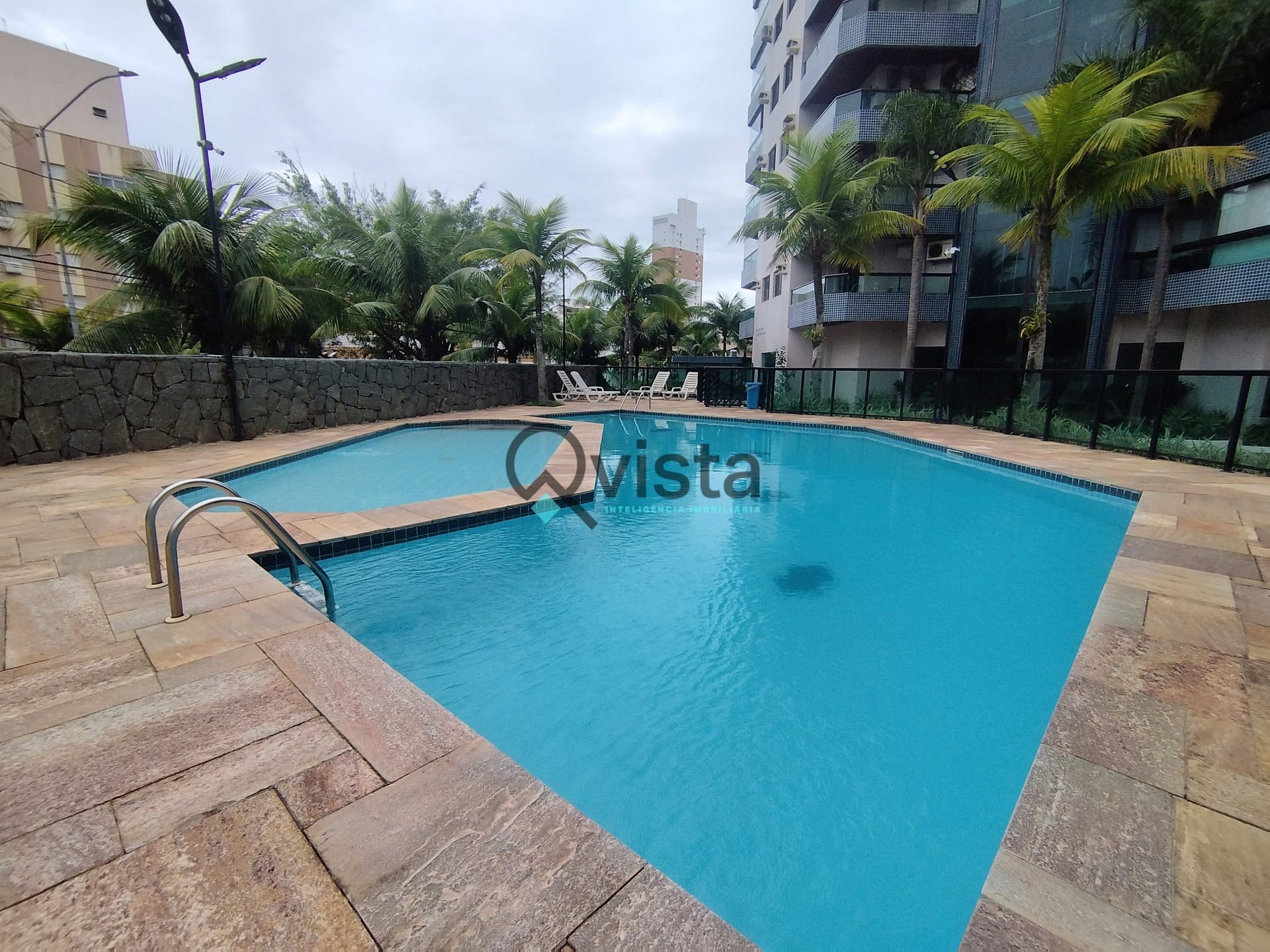 Apartamento à venda com 2 quartos, 77m² - Foto 29