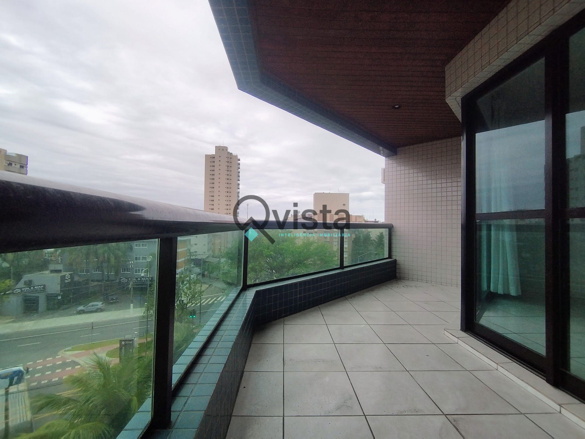 Apartamento à venda com 2 quartos, 77m² - Foto 5