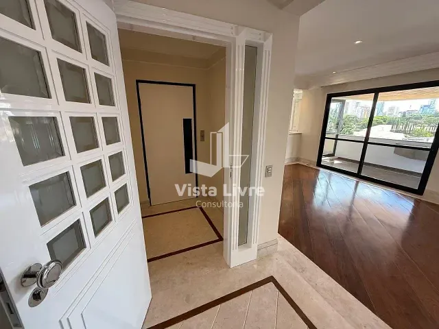 Apartamento com 216m² 3 quartos e 5 banheiros, à venda, no bairro Cidade Monções em São Paulo
