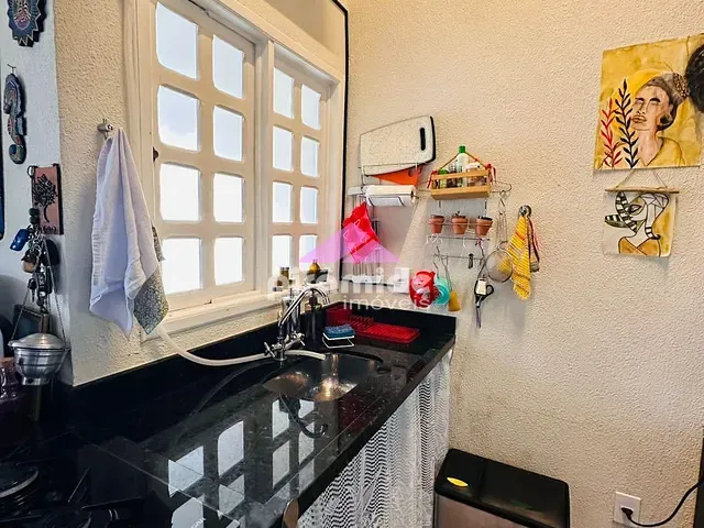Apartamento 2 quartos e 1 banheiro, à venda, no bairro Capricónio em Caraguatatuba