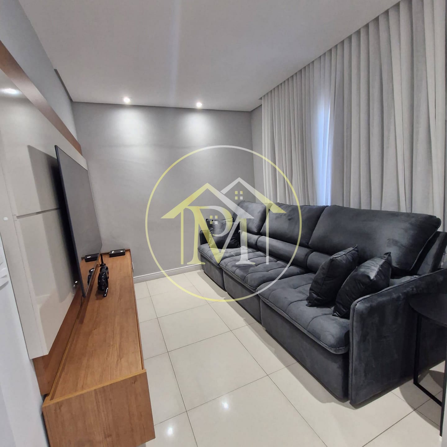 Apartamento à venda com 3 quartos, 135m² - Foto 2